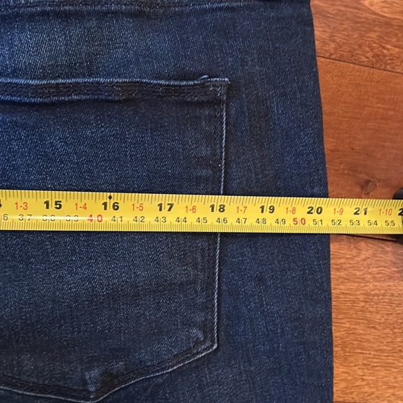 Universal Thread High Rise Denim Bermuda Shorts Size 16 - Picture 4 of 8